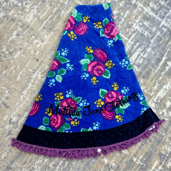 Matilda Jane Round Beach Bath Towel Fringe 60” Pink Rose - Picture 2 of 5